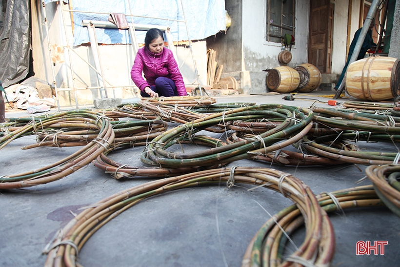 Làng trống lâu đời ở Hà Tĩnh vào mùa bận rộn nhất trong năm