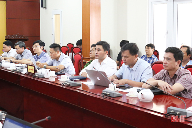 Thủ tướng Nguyễn Xuân Phúc: Xử lý hồ sơ trên môi trường mạng, hướng tới mục tiêu “không giấy tờ