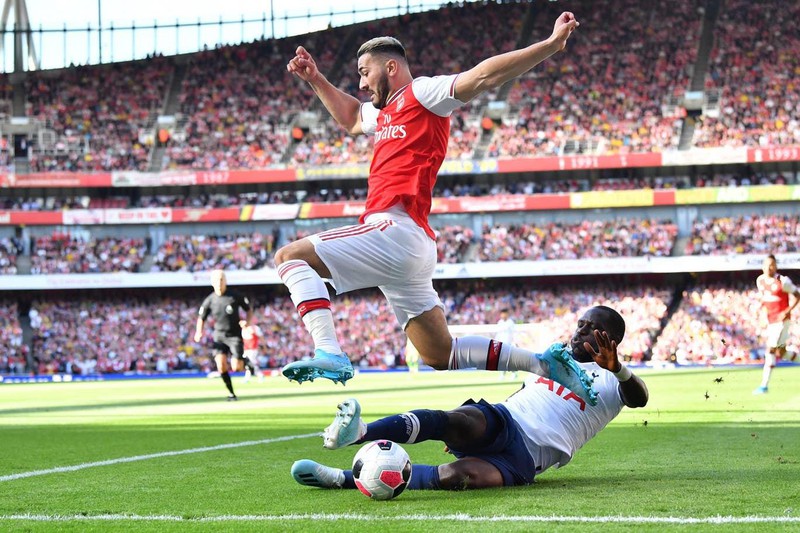 Rượt đuổi tỷ số, Arsenal hòa kịch tính Tottenham tại Emirates