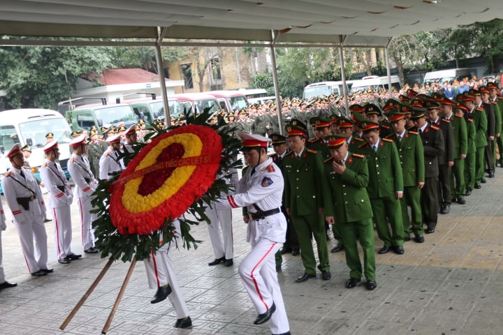 Lễ tang ba chiến sỹ công an hy sinh khi làm nhiệm vụ tại Đồng Tâm