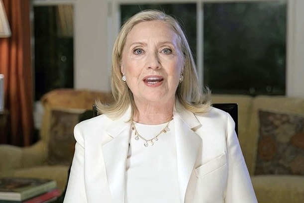 Bà Clinton kêu gọi bỏ hệ thống đại cử tri