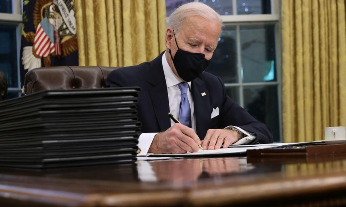 Tổng thống Biden thu hồi sắc lệnh xây dựng tường biên giới với Mexico
