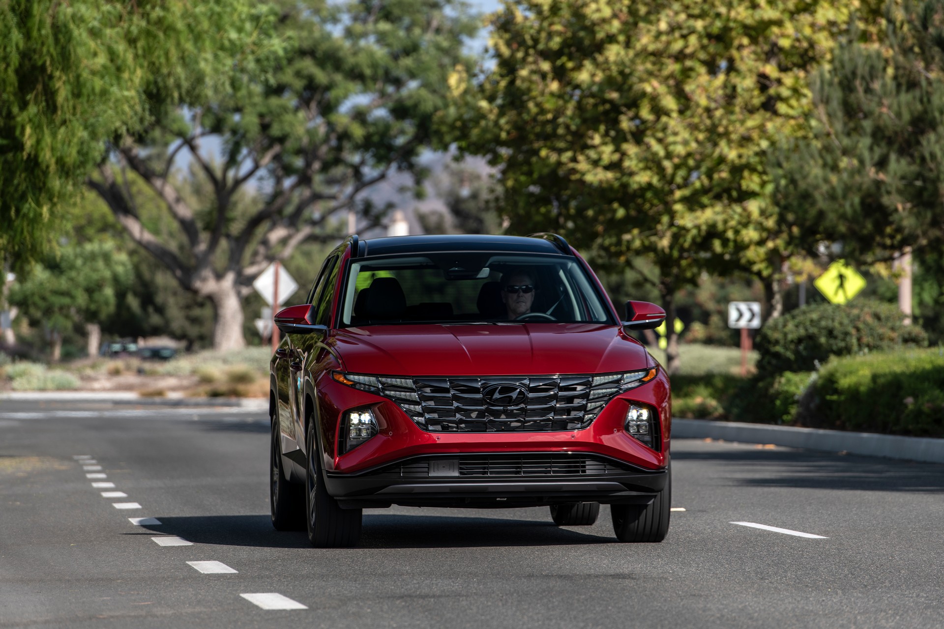 Hyundai Tucson thế hệ mới giá từ 25.000 USD