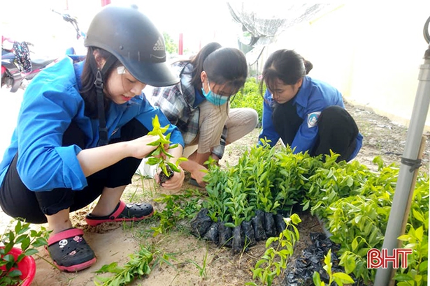 Bí thư đoàn xã ở Hà Tĩnh khéo huy động nguồn lực thực hiện các công trình thanh niên