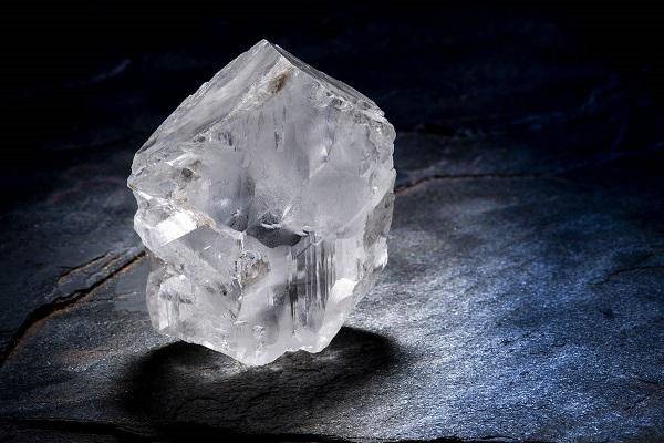 Kim cương xanh quý hiếm sắp “trình làng” dự kiến có giá hàng chục triệu USD