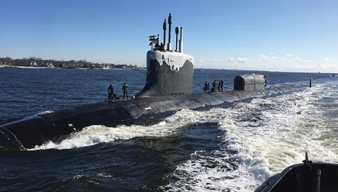 Mỹ đốt tiền với tàu ngầm Virginia