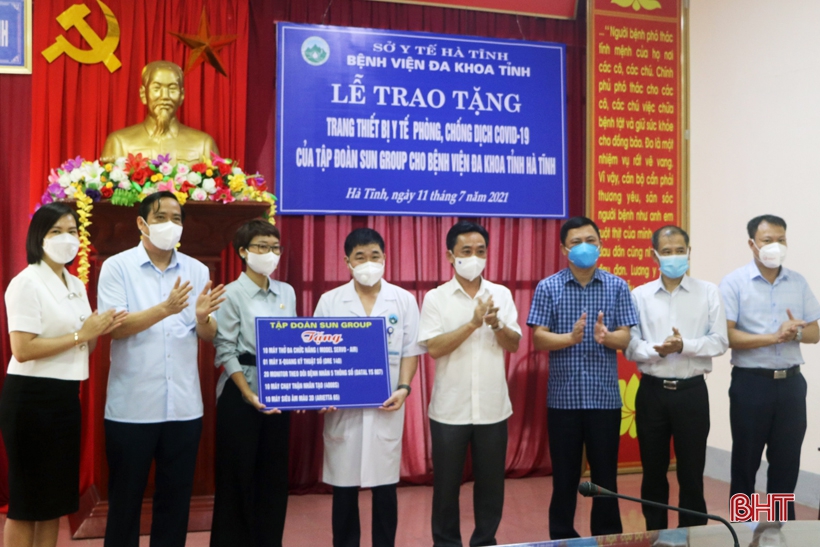 Sun Group trao tặng thiết bị y tế trị giá hơn 31 tỷ đồng cho Bệnh viện Đa khoa tỉnh Hà Tĩnh
