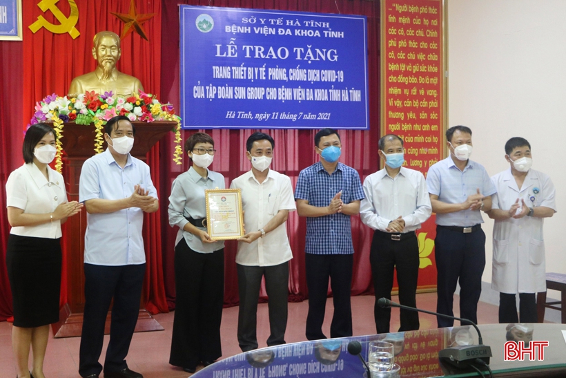 Sun Group trao tặng thiết bị y tế trị giá hơn 31 tỷ đồng cho Bệnh viện Đa khoa tỉnh Hà Tĩnh