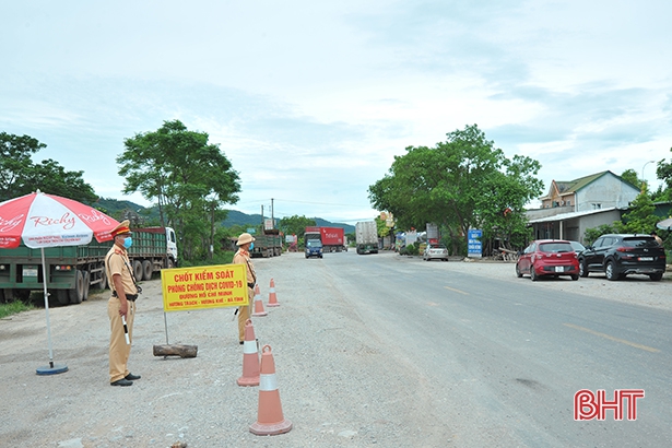 Huyện Hương Khê tạm dừng một số hoạt động dịch vụ không thiết yếu tại 5 địa phương