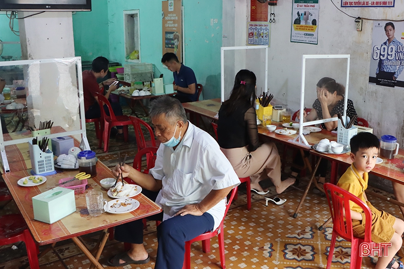 Nhiều dịch vụ ở Hà Tĩnh tất bật đón khách trở lại trong điều kiện phòng chống dịch