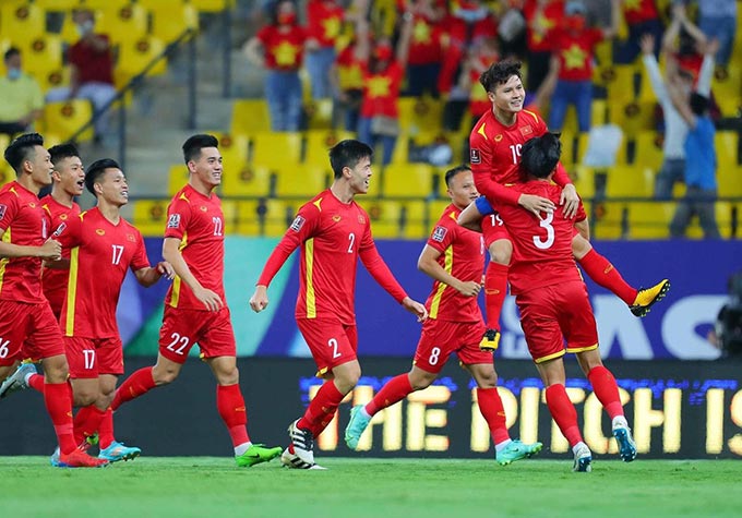 ĐT Trung Quốc vs ĐT Việt Nam, 0h00 ngày 8/10: Hơn một trận... chung kết!