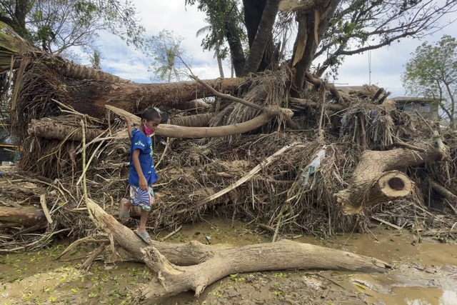 Siêu bão Rai ở Philippines mạnh lên quá nhanh, “vượt qua mọi dự đoán”