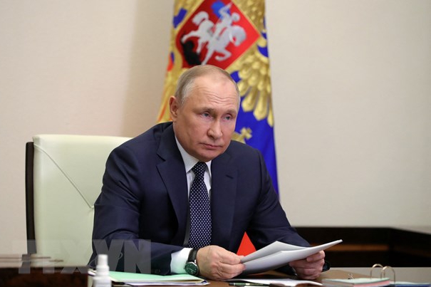 Tổng thống Putin khẳng định các nước phương Tây không thể cô lập Nga