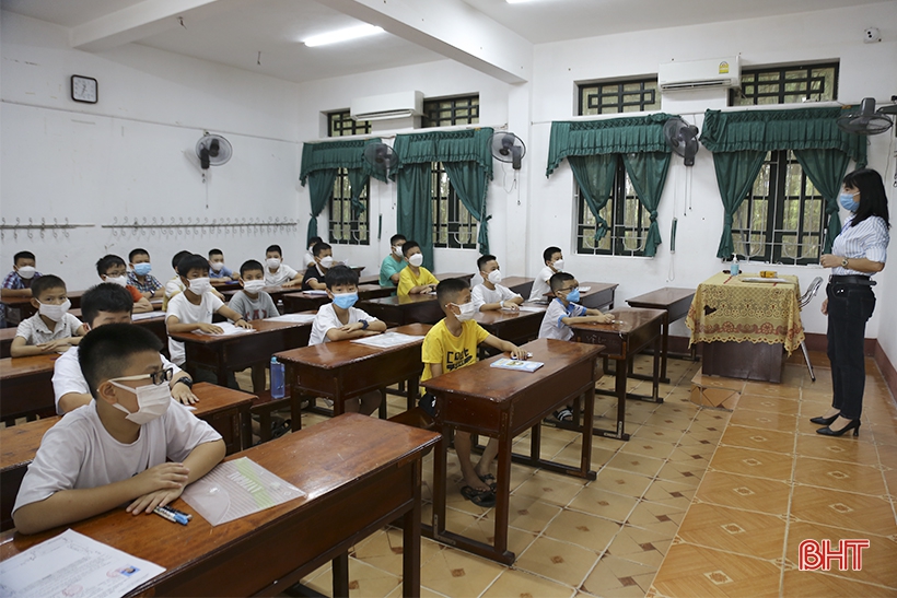 899 học sinh so tài kiến thức giành 210 suất vào Trường THCS Lê Văn Thiêm