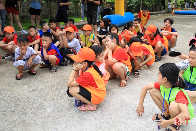 Trang bị kiến thức cứu nạn, chữa cháy cho học sinh miền núi Hà Tĩnh