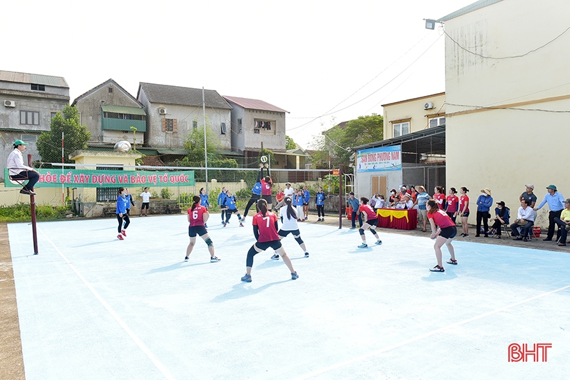 11 đội tranh tài Giải Bóng chuyền nữ Đại hội TDTT Hà Tĩnh