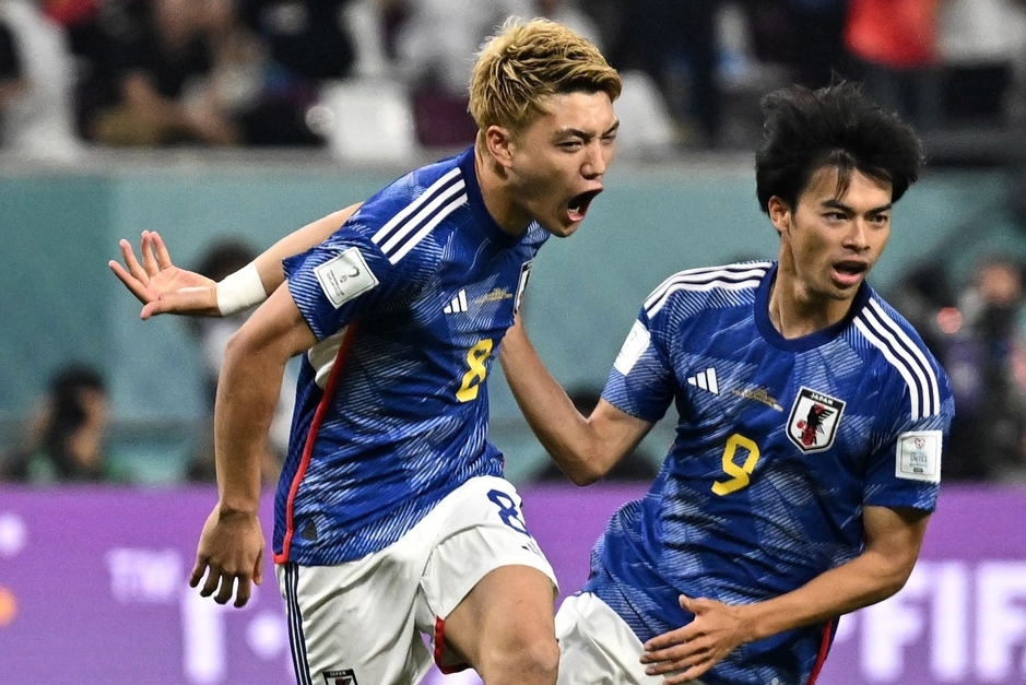 Nhật Bản thắng ngược Tây Ban Nha để vào vòng 16 đội