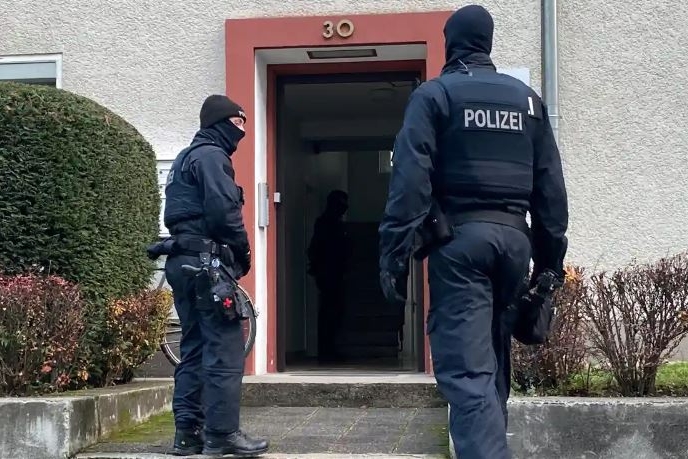 Đức bắt 25 người tình nghi âm mưu lật đổ chính quyền