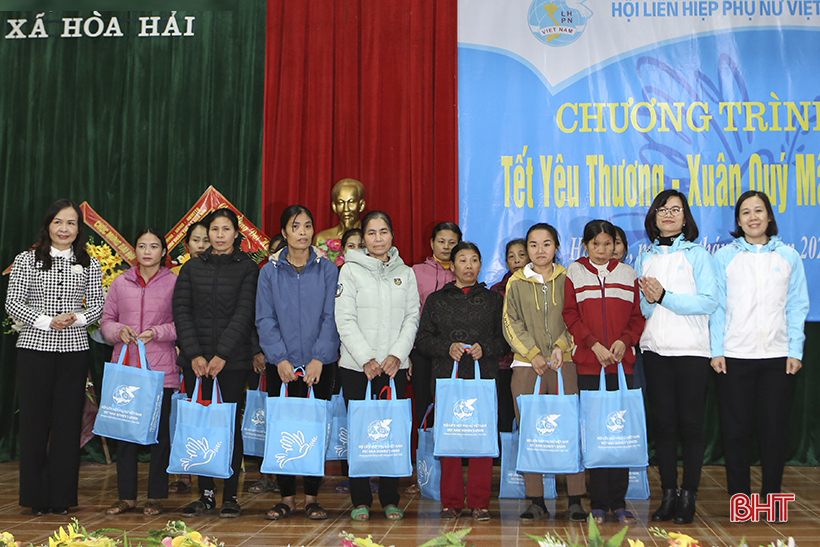 Không ngừng chăm lo đời sống cho hội viên phụ nữ khó khăn, trẻ em thiếu may mắn ở Hà Tĩnh