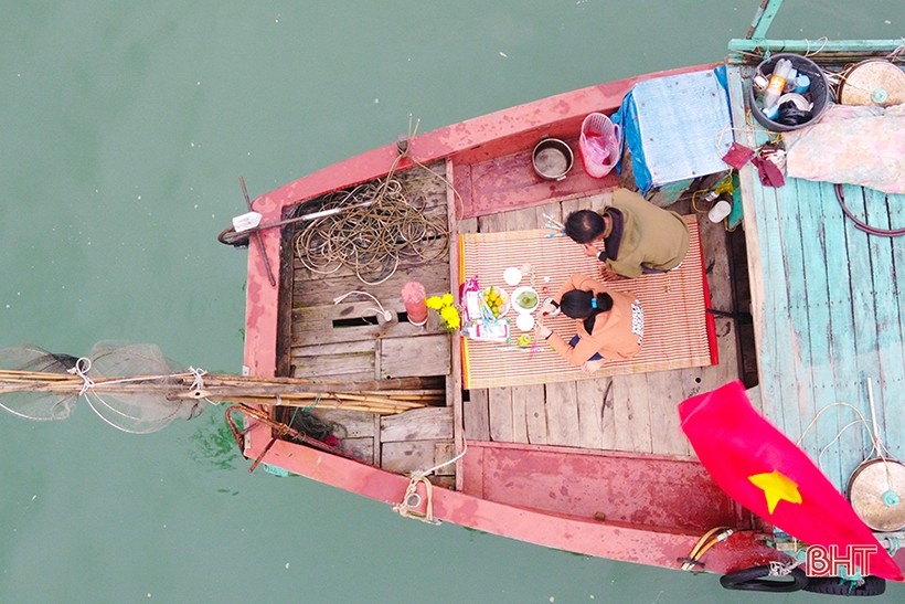 Ngư dân Cẩm Xuyên làm lễ “mở biển”, xuất hành lấy may đầu năm
