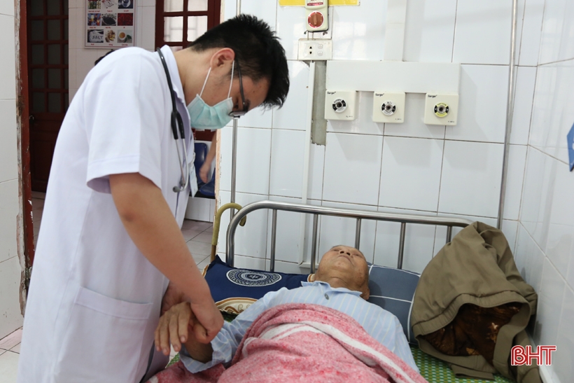 Trung tâm y tế cấp huyện “3 trong 1” ở Hà Tĩnh: Ưu việt trong chăm sóc sức khỏe Nhân dân
