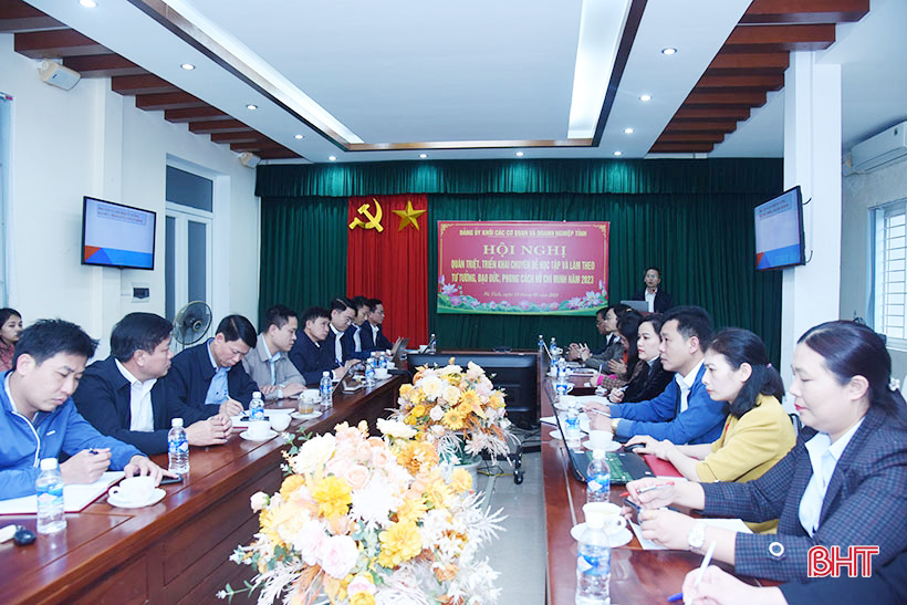 Hơn 6.000 cán bộ, đảng viên Đảng bộ Khối CCQ&DN Hà Tĩnh học tập chuyên đề học Bác năm 2023